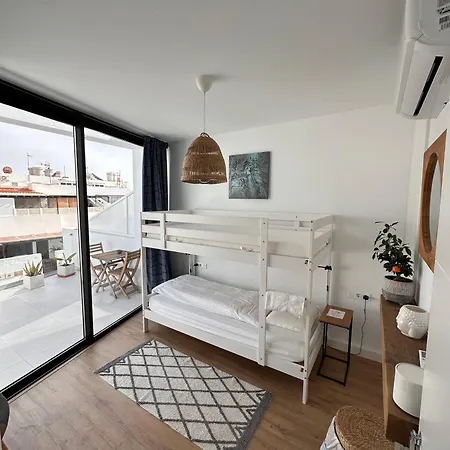 Papa Tote Deluxe Hostel Playa Honda (Lanzarote)