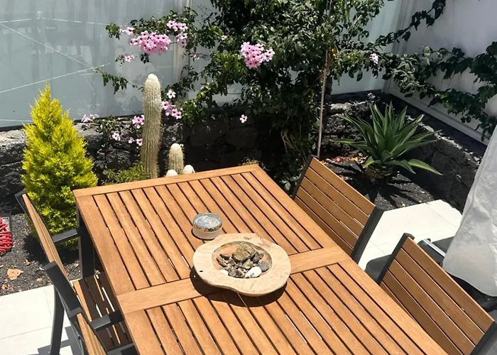 Papa Tote Deluxe Hostel *