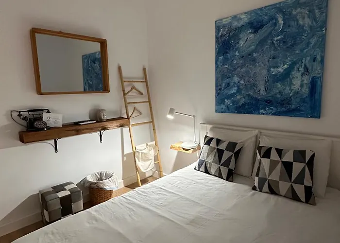 Papa Tote Deluxe Hostel